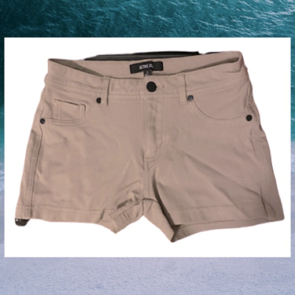 NWOT Stretch Khaki Shorts
